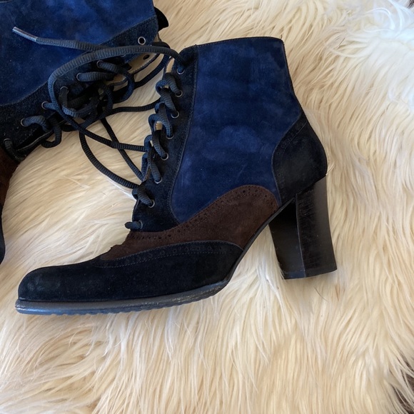 Beautiful vintage wingtip heeled boots - Picture 3 of 10